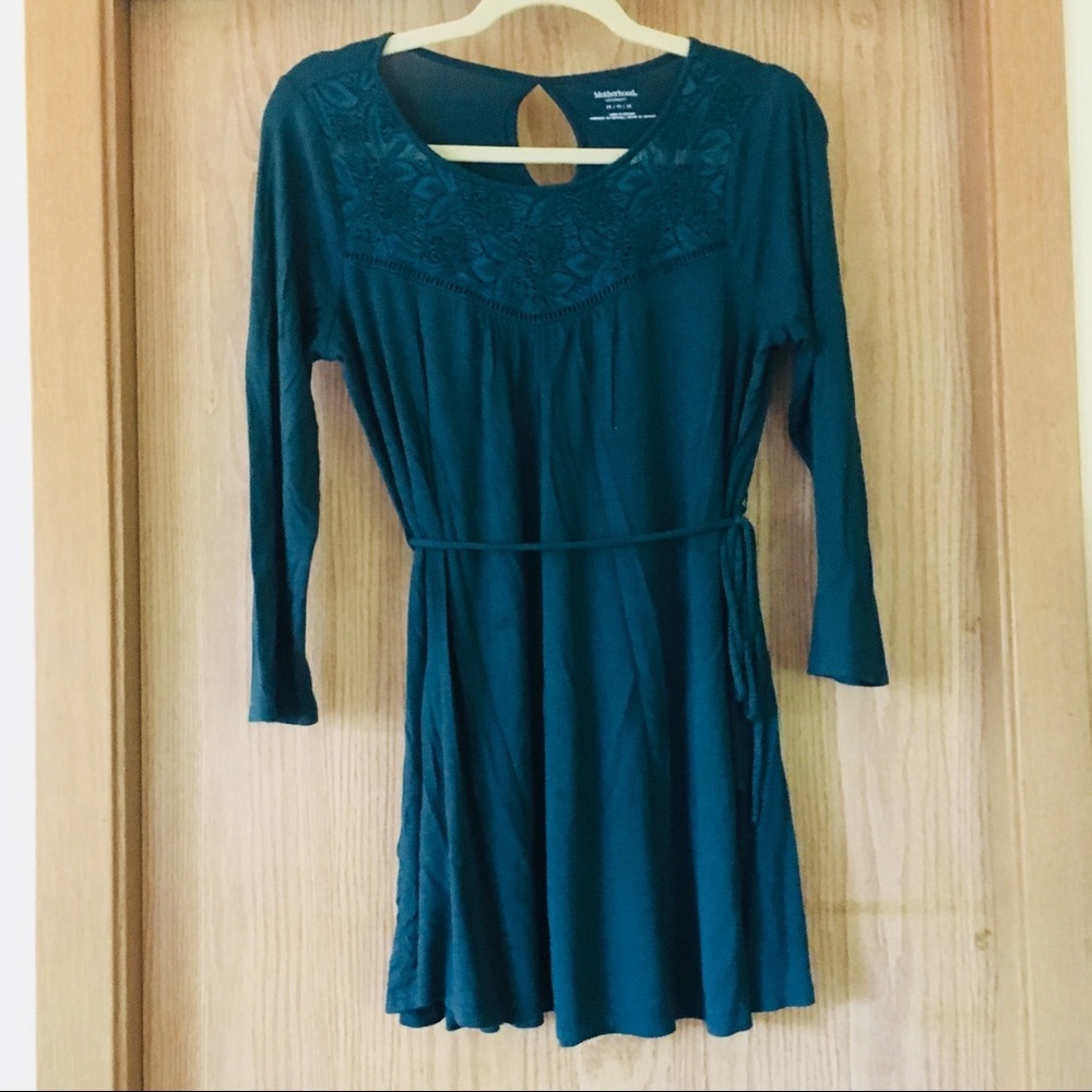 Empire lace long sleeve top